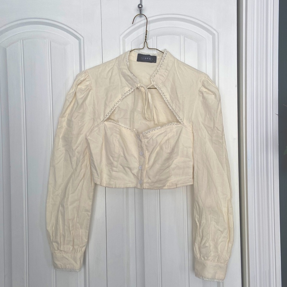 Vintage Style Cider Cream Cropped Blouse